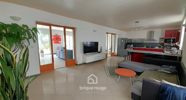 SUPERBE MAISON LONGERE DE 220M² SUR PARCELLE DE 1300M²