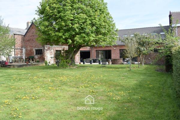 SUPERBE MAISON LONGERE DE 220M² SUR PARCELLE DE 1300M²