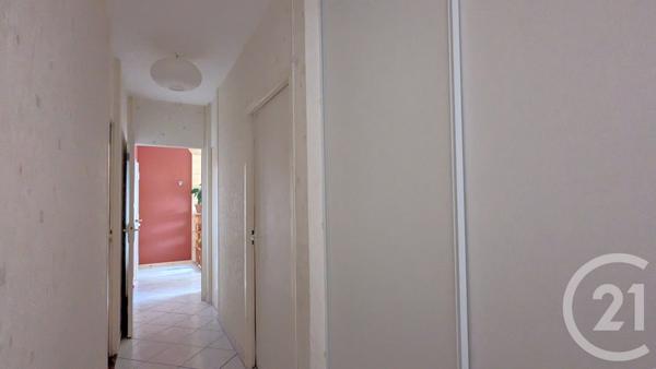 Appartement T5 à vendre  5 pièces - 92,57 m2 COGNIN - 73