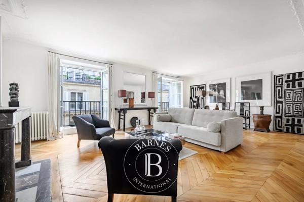 Paris 1er, Appartement 3 Chambres -  159 m² à vendre