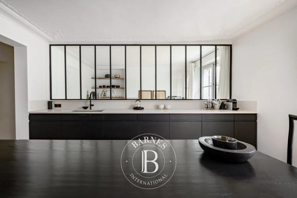 Paris 1er, Appartement 3 Chambres -  159 m² à vendre