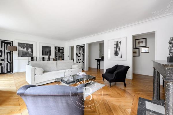 Paris 1er, Appartement 3 Chambres -  159 m² à vendre