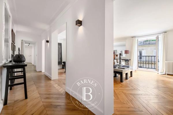 Paris 1er, Appartement 3 Chambres -  159 m² à vendre