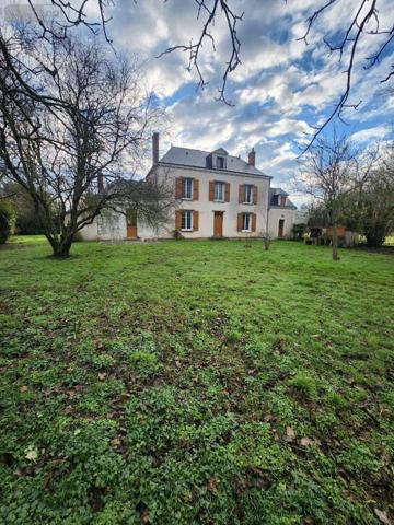 Maison de maître à vendre à Verrières-en-Anjou dans le Maine-et-Loire (49480), ref : 49115/MAIS/481