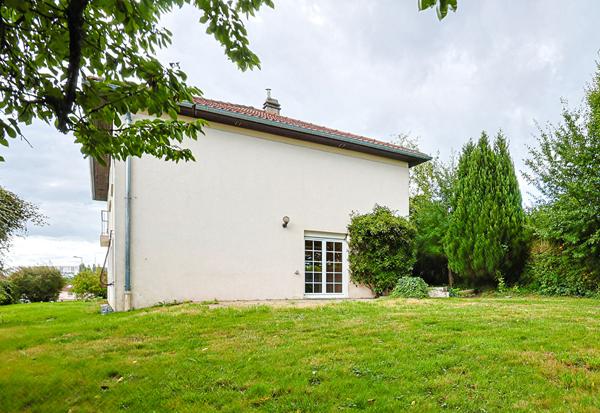 Maison 8 pièces 151 m2