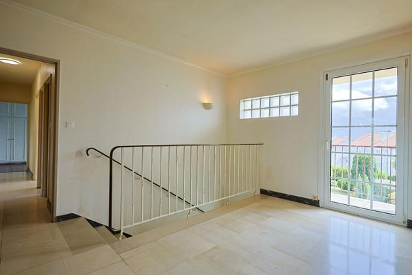 Maison 8 pièces 151 m2