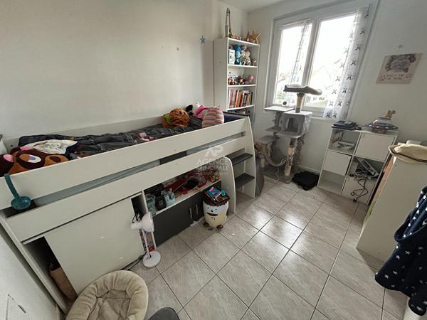 Appartement Poissy 4 pièce(s) 66.82 m2 €199 000 ** - Référence 9071