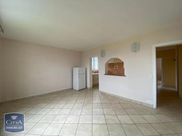 Appartement à louer 3 pièces 69m² Châteauroux (36000)