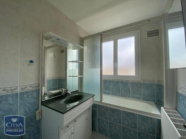 Appartement à louer 3 pièces 69m² Châteauroux (36000)