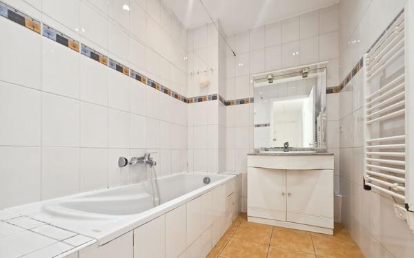 Appartement à vendre    2 pièces • 48,54 m2 Nice