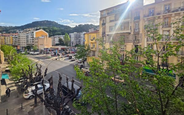 Appartement à vendre    2 pièces • 48,54 m2 Nice