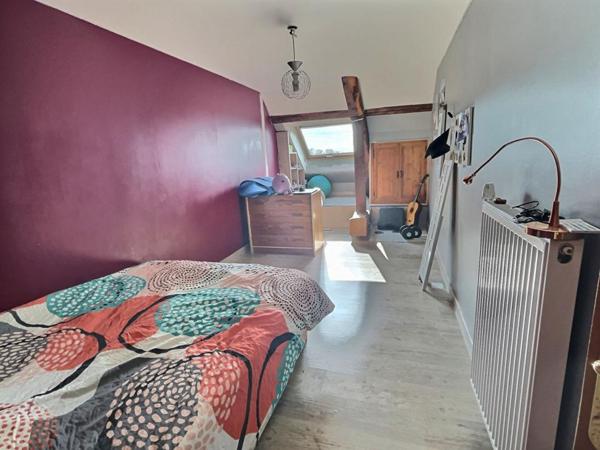 EXCLUSIVITE POUR CETTE MAISON DE VILLAGE MITOYENNE  119 m² habitables (135 m²  utiles) m²