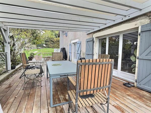 EXCLUSIVITE POUR CETTE MAISON DE VILLAGE MITOYENNE  119 m² habitables (135 m²  utiles) m²