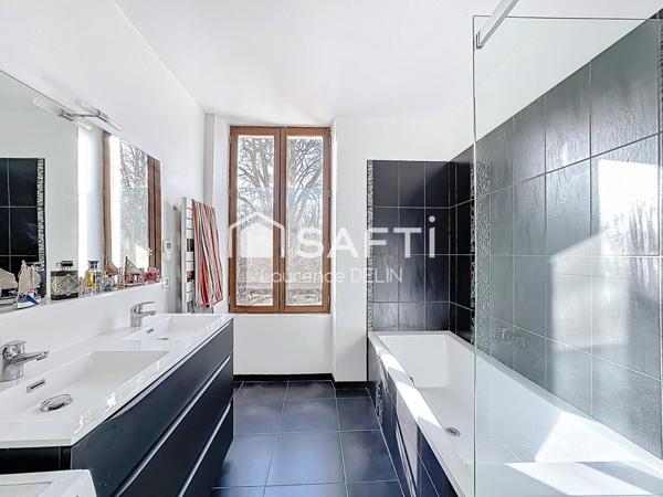 CADRE VERDOYANT - PROCHE GARE COMMERCES ECOLES