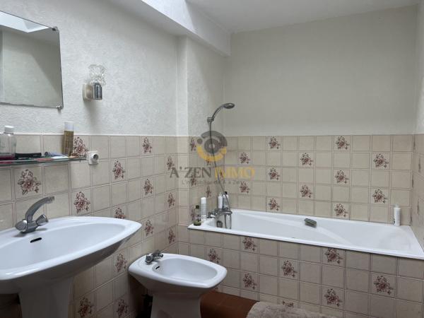 Longère de  177m2 sur un terrain de 23512m2
