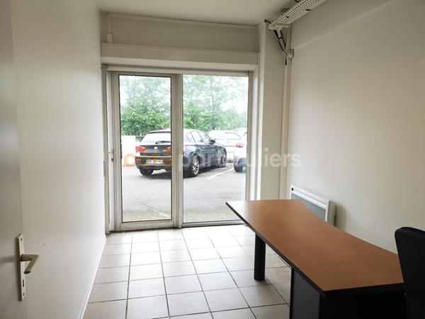Location Local commercial320 m² - 5 Pièces - SAINT PIERRE DU MONT (40280)