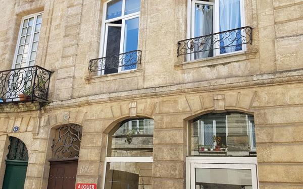 Appartement à louer    1 pièce •  Bordeaux