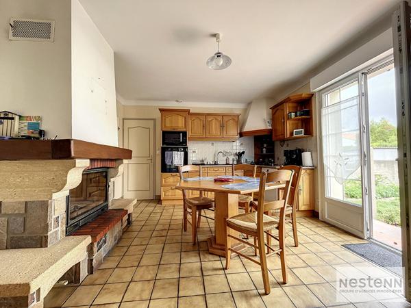 Maison 4 chambres et bureau centre de Beauvoir Sur mer