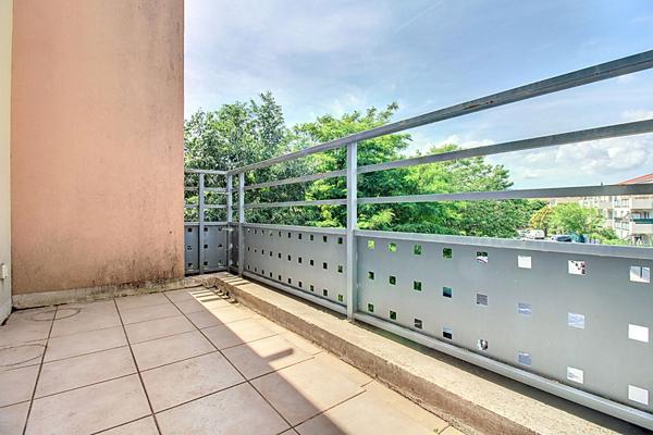 Appartement T4 avec BALCON et DOUBLE GARAGE