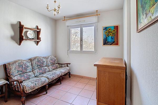 Appartement T4 avec BALCON et DOUBLE GARAGE