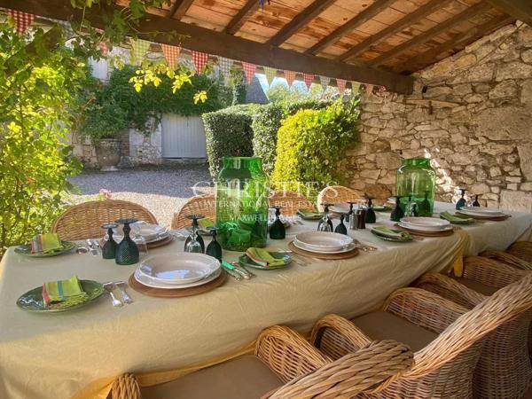 Charmant manoir en pierre avec 5 chambres à 30 minutes de Saint Emilion