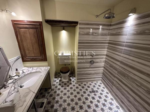 Charmant manoir en pierre avec 5 chambres à 30 minutes de Saint Emilion