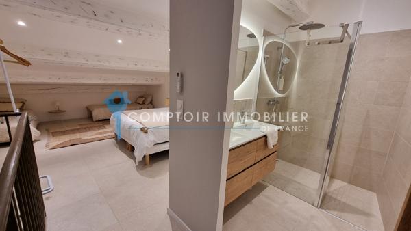 Maison de village
                                                                                                                                                                                                                                                                                                                        3 pièce(s)                                                                                                                                                                                                          2 chambre(s)                                                                                                                                                                                                          64  m²