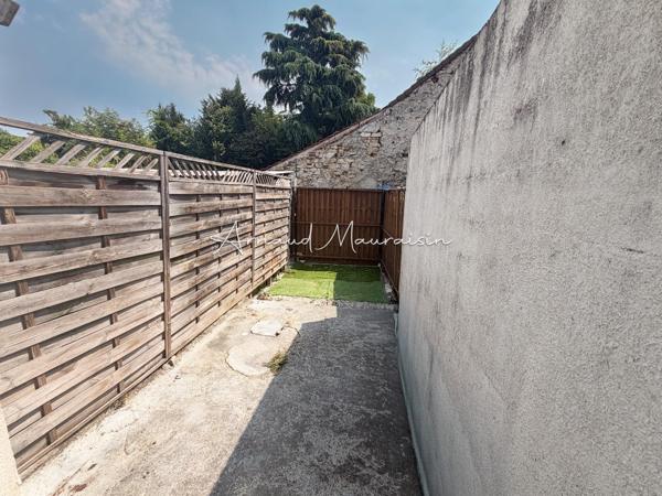Triplex avec exterieur