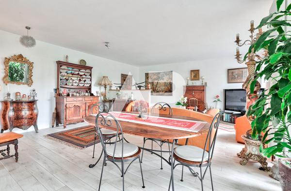 Appartement Rueil Malmaison 3 pièce(s) 67.94 m2 €425 000 ** - Référence 19272