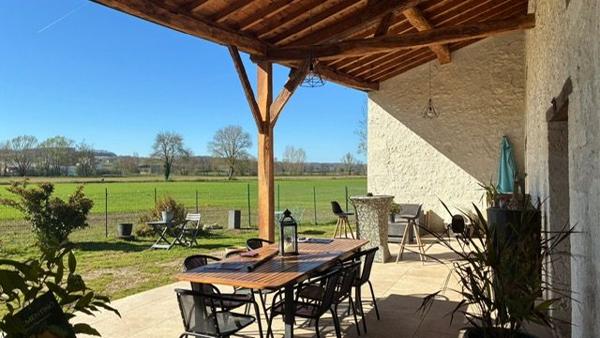 Vaste Maison en pierre entièrement rénovée