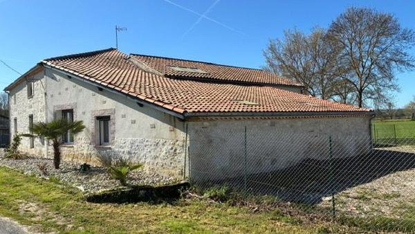 Vaste Maison en pierre entièrement rénovée