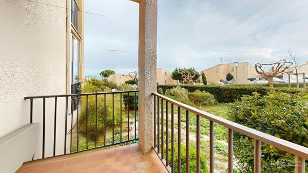 Saint-Pierre-La-Mer, petit T2 avec vue mer !