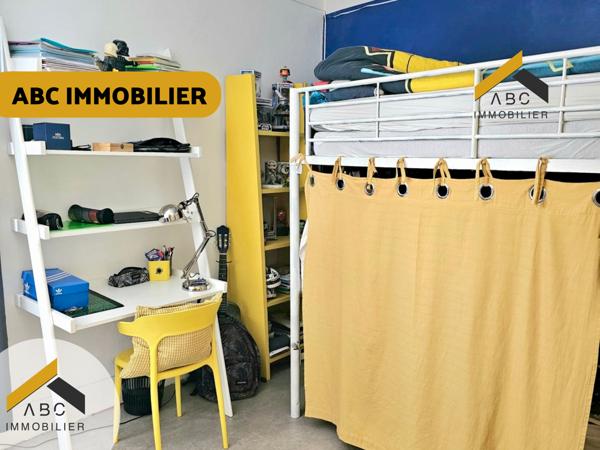 Jonquières (84150) CORPS DE FERME RÉNOVÉ - 190 m2 - 5 CHAMBRES - HANGAR DE 190 m2