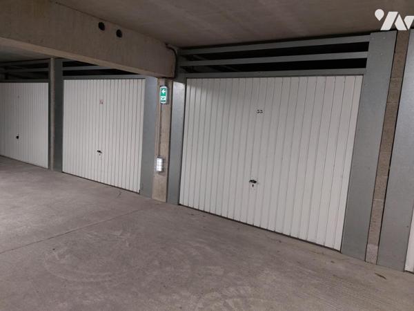 A VENDRE  GARAGE DINAN CENTRE