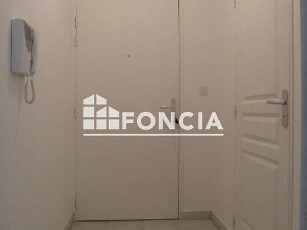 Location Studio 25.7 m² - RUE HENRY BARBET Rouen 76000