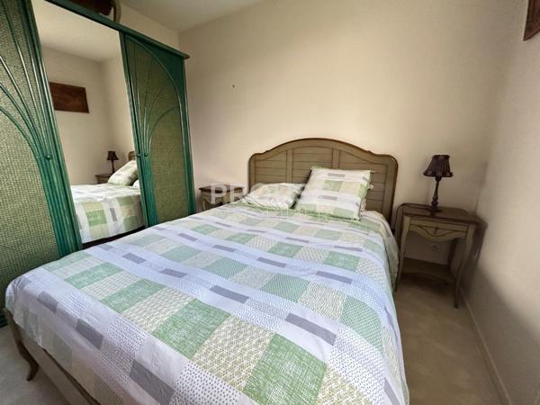 En exclusivité quartier ste pezenne pavillon sur sous-sol, 4 chambres garage jardin