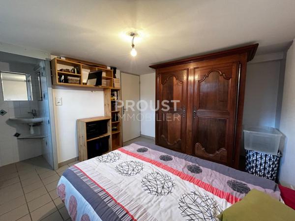 En exclusivité quartier ste pezenne pavillon sur sous-sol, 4 chambres garage jardin
