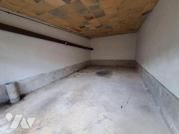 A VENDRE, QUIMPER Centre Ville, GARAGE fermé de 15 m² situé dans la Résidence de l'Odet (accès ...