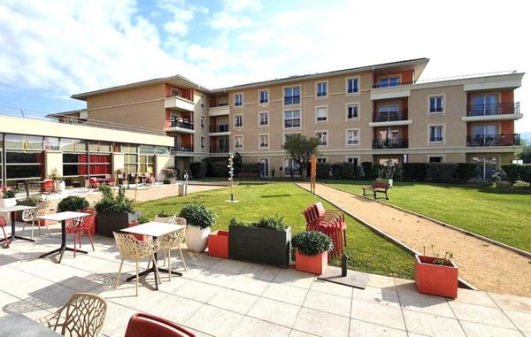 INVESTISSEMENT LOCATIF  CAVAILLON  Résidence Services Seniors Les Cigales du Lubéron  4,65 % de rentabilité