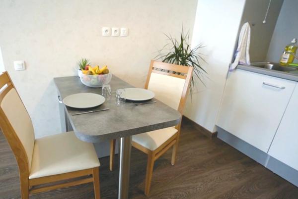 INVESTISSEMENT LOCATIF  CAVAILLON  Résidence Services Seniors Les Cigales du Lubéron  4,65 % de rentabilité