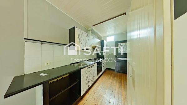 "Immeuble à fort potentiel idéal pour investisseurs !"