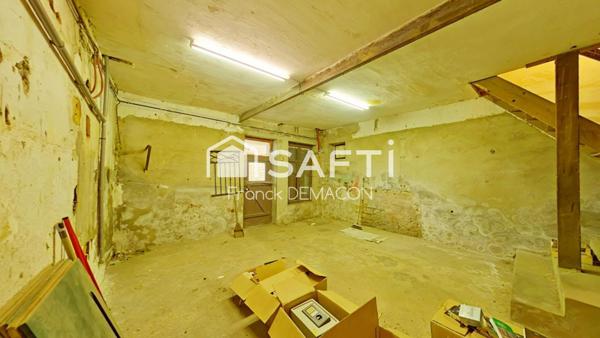 "Immeuble à fort potentiel idéal pour investisseurs !"