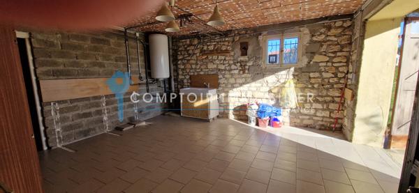 Maison
                                                                                                                                                                                                                                                                                                                        6 pièce(s)                                                                                                                                                                                                          3 chambre(s)                                                                                                                                                                                                          106  m²