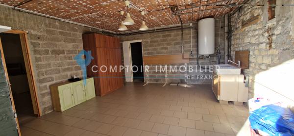 Maison
                                                                                                                                                                                                                                                                                                                        6 pièce(s)                                                                                                                                                                                                          3 chambre(s)                                                                                                                                                                                                          106  m²