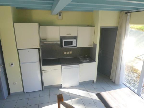 À vendre - Maison mitoyenne 1 côté, 4 pièces située à Salies-de-Béarn (64270)