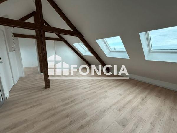 Location Appartement 3 pièces 43.65 m² - 30 RUE POMPADOUR Choisy Le Roi 94600