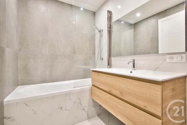 Appartement F3 à vendre  3 pièces - 97,58 m2 BEAUSOLEIL - 06