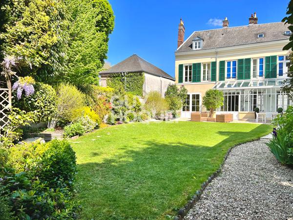 HOTEL PARTICULIER AU CENTRE DE DREUX