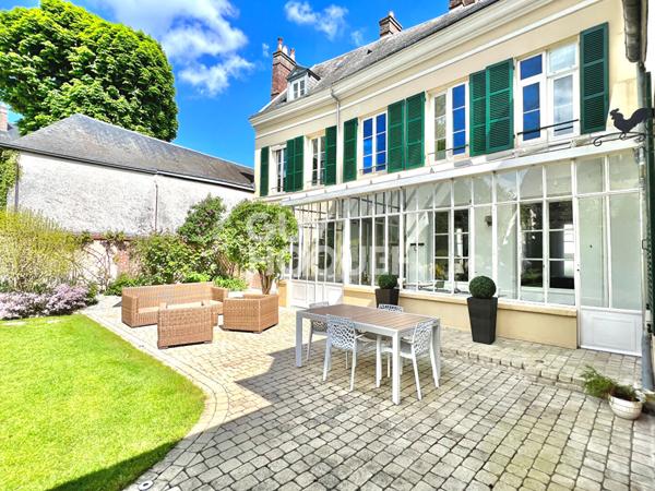 HOTEL PARTICULIER AU CENTRE DE DREUX