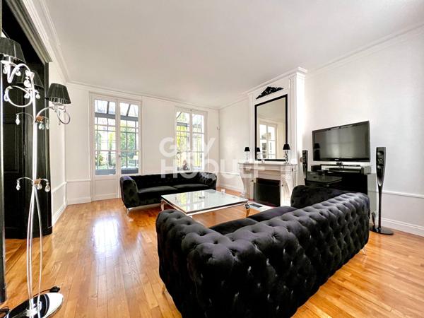 HOTEL PARTICULIER AU CENTRE DE DREUX